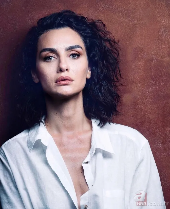 Kuş Uçuşu'nun Lale Kıran'ı Birce Akalay'ın sevgilisi bakın kim çıktı! Yeni aşkı meğer Ezel dizisinin... 5