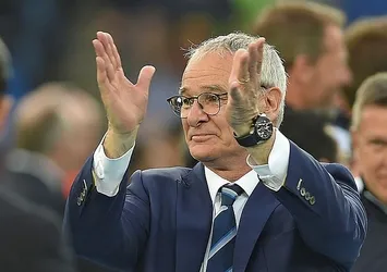 Leicester City, Ranieri ile yollarını ayırdı