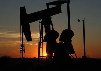 ABD'nin ham petrol stokları azaldı