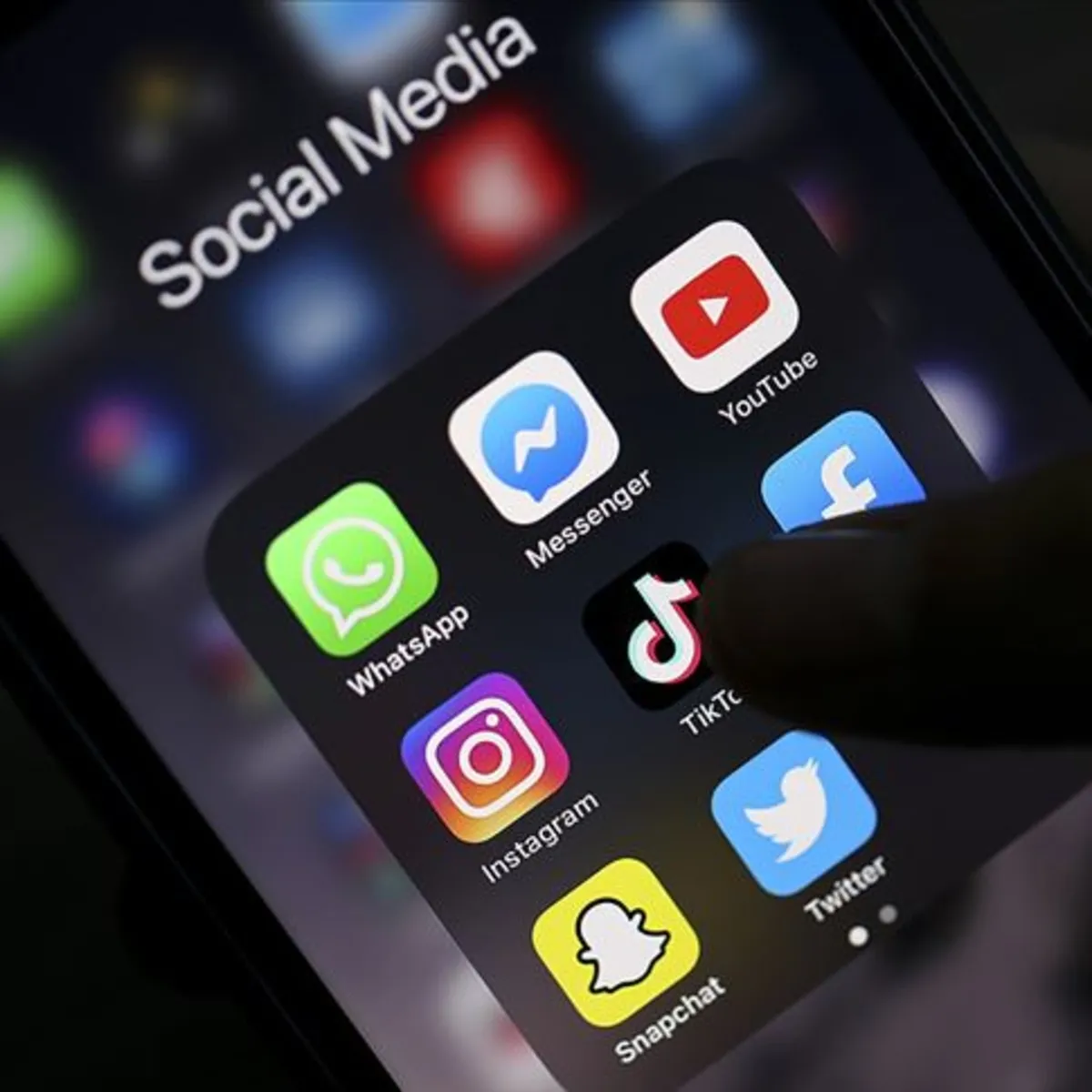 İspanya'dan 16 yaş altı çocuklar için tarihi adım! Sosyal medya erişimi tamamen yasaklanacak