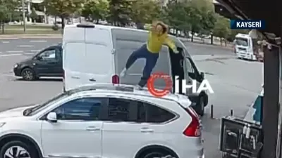 Hamile kadın 3. kattan düştü