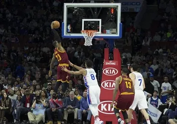 LeBron James coştu, Cavaliers kazandı