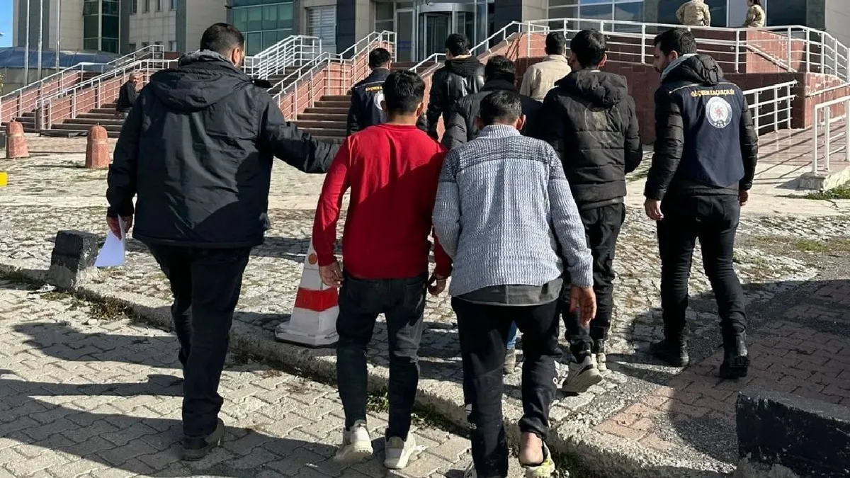 Kars'ta 6 düzensiz göçmen yakalandı
