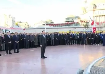 Atatürk'ün partisi Atatürk'ü anmayı bile beceremedi! CHP Taksim'e çelenk götürmeyi unuttu
