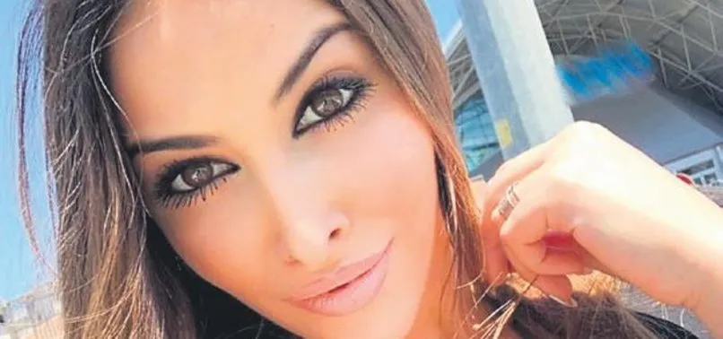 Can Yaman İtalyan model Anna Signore'yi harekete geçirdi