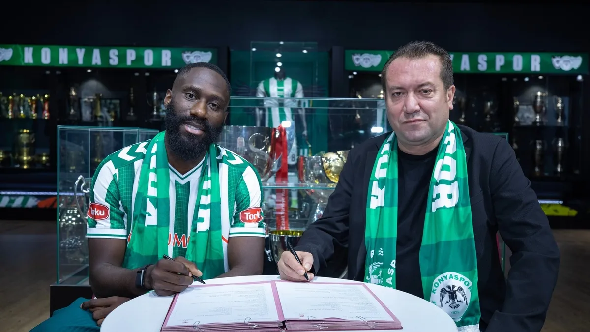 Konyaspor Arthur Masuaku'yu kadrosuna kattı