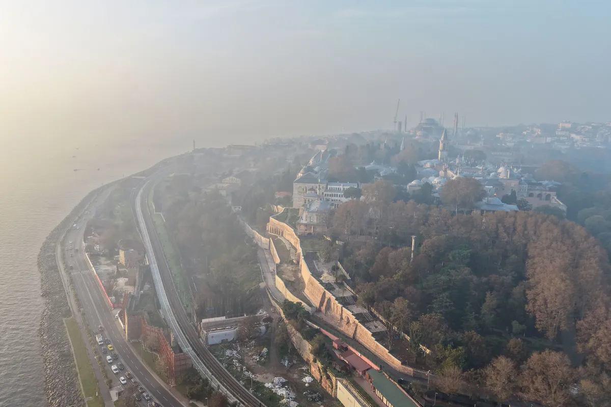 istanbul-hava-kirliligi-haziranda-yuzde-6-azaldi-1785328454399.jpg Sarıyer istasyonundaki PM10 seviyesi geçen yılın aynı dönemine göre yüzde 60,73 arttı.