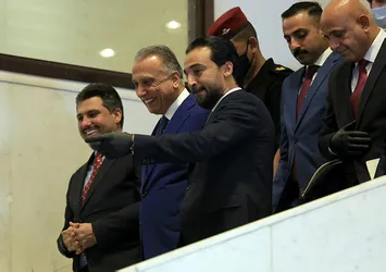 Irak'ta yeni hükümet göreve başladı
