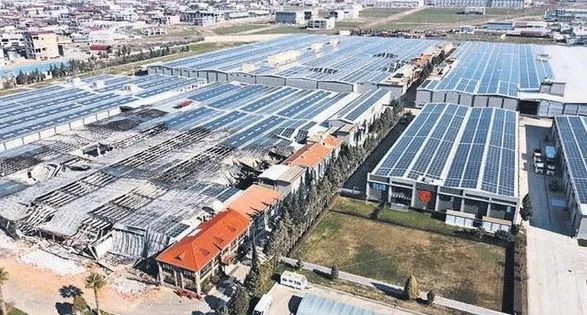 asrin-felaketine-ragmen-yatirimlar-devam-edecek-is-insanlari-sahaya-indi-1677563563130.jpg Asrın felaketine rağmen yatırımlar devam edecek! İş insanları sahaya indi - 2