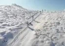 Her bir bayrağın gölgesinde bir Türk askeri vardır