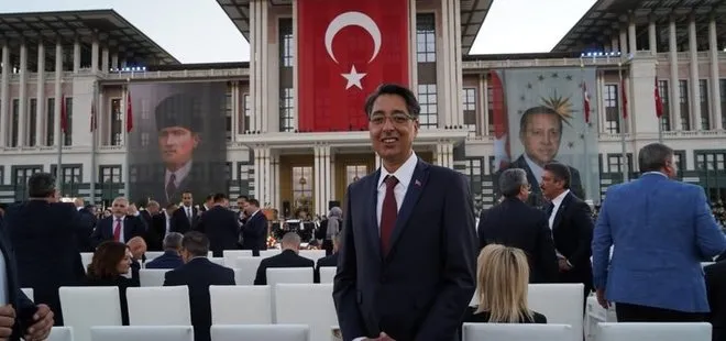 Türkiye Yüzyılı marşının söz yazarından yüreklere dokunan açıklama: Evimin karşısındaki bayrak ilham oldu