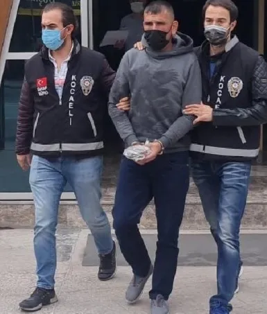 kocaelindeki-cinayetin-altindan-tecavuz-cikti-elimi-ve-kolumu-baglayarak-bana-tecavuz-etti-hayvanlari-bile-1647246730130.jpg Kocaeli'ndeki cinayetin altından tecavüz çıktı! "Elimi ve kolumu bağlayarak bana tecavüz etti hayvanları bile…" - 2