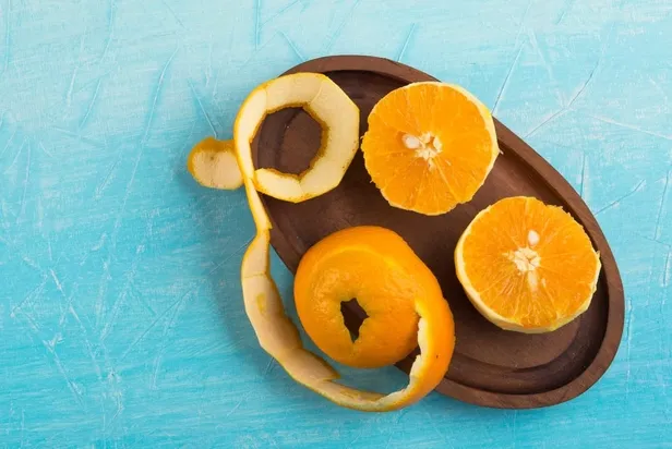 portakal-kabuklarini-cope-atmadan-bir-daha-dusunun-gunumuzun-en-populer-hastaligina-iyi-geldigi-anlasildi-1717237325538.jpg Portakal Kabuklarını Çöpe Atmadan Bir Daha Düşünün! Günümüzün En Popüler Hastalığına İyi Geldiği Anlaşıldı - 5