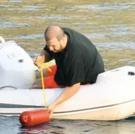 Şahan Gökbakar denize sıfır ev aldı! Sahili kapattı