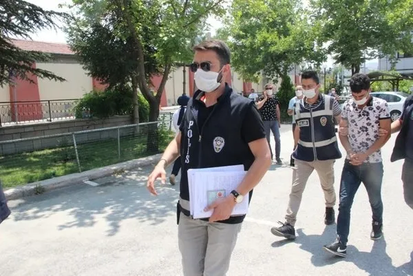 Afyonkarahisar'da kafede fuhuş pazarlığı yapan kişiler gözaltına alındı - 2