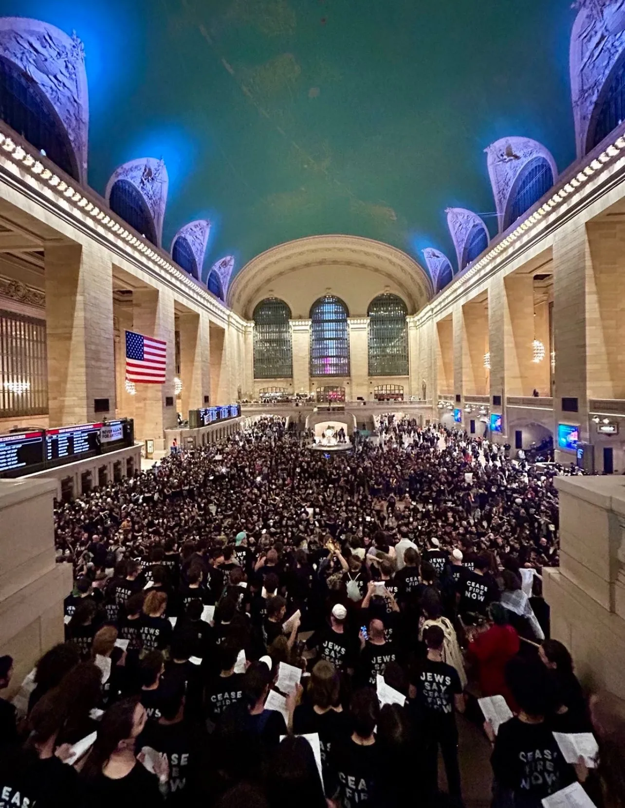 Filistin'e destek veren Yahudiler ABD'de eylem başlattı: Gazze kuşatmasına son!