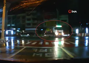 Korkunç kaza! Yüzlerce litre benzin yola döküldü