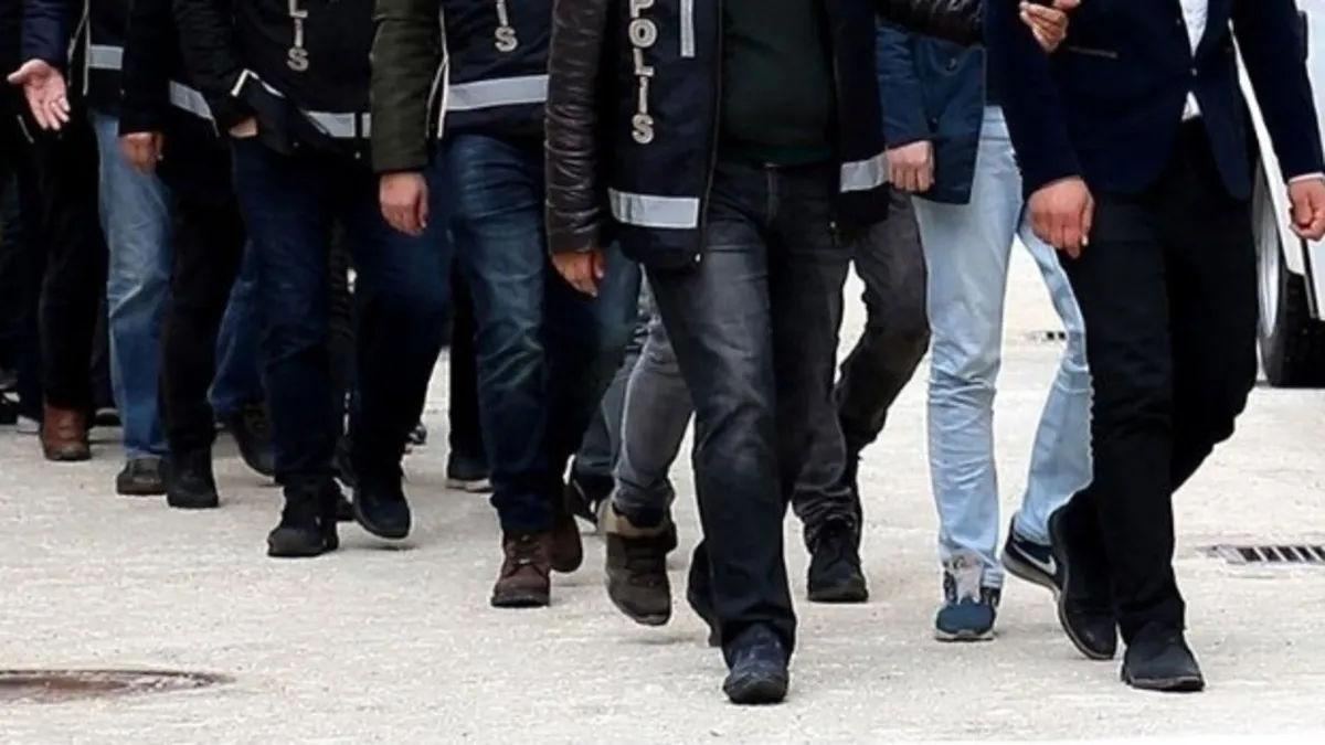 Suç örgütü propagandasına geçit yok: 16 tutuklama