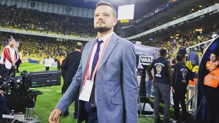 fenerbahcede-alican-keser-gorevinden-istifa-etti-1577098436899.jpg Fenerbahçe'de Alican Keser görevinden istifa etti! - 1