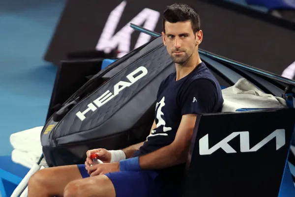 novak-djokovicin-vizesi-ikinci-kez-iptal-edildi-1642145079422.jpg Novak Djokovic'in vizesi ikinci kez iptal edildi! - 1