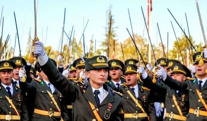 AK Parti Sözcüsü Çelik’ten teğmenlerin yeminine ilişkin açıklama: İncelenecek