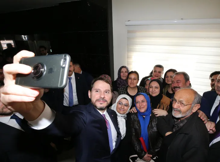 1583763559193.jpg Hazine ve Maliye Bakanı Berat Albayrak paylaştı: Tarihi mücadeleyi konuştuk - 2
