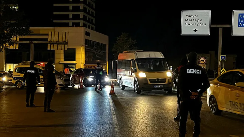 İstanbul'da Yeditepe Huzur denetimi! Polis tek tek aradı