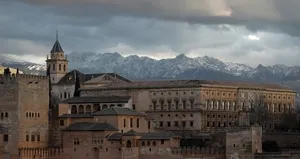 Endülüs’teki İslam eserleri El Hamra Sarayı