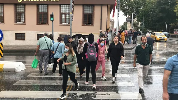 1631935958227.jpg 18 Eylül İstanbul, İzmir, Ankara hava durumu: Bugün hava nasıl olacak? Meteoroloji İstanbul için saat verdi | Sağanak yağış uyarısı - 7