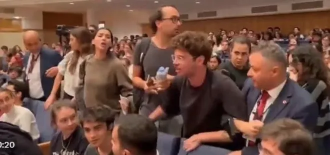 CHP’nin dosyasına bir kara leke daha! Mansur Yavaş öğrencileri salondan attırıp darp ettirdi