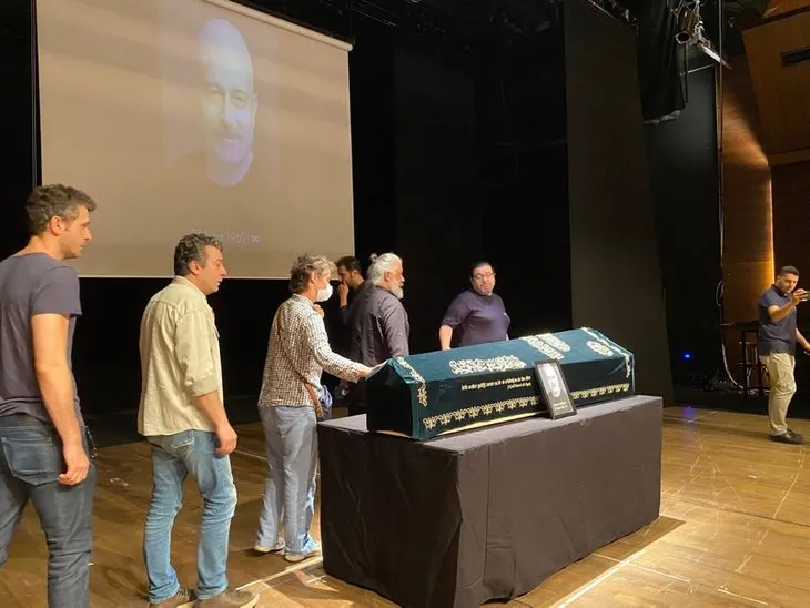 Kurtlar Vadisi dizisinin Deve Tuncay’ı Osman Wöber son yolculuğuna uğurlandı