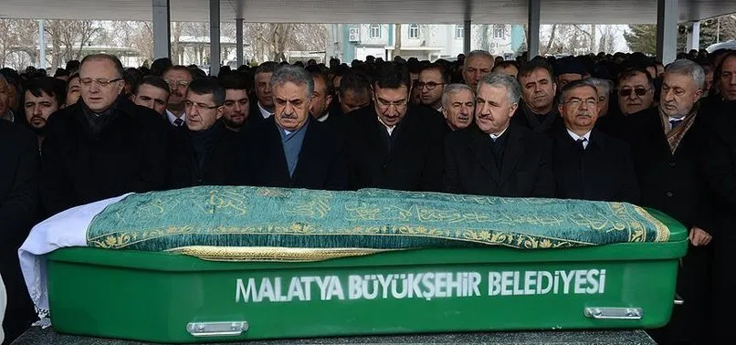 BAKAN TÜFENKCİ'NİN ANNESİ SON YOLCULUĞUNA UĞURLANDI