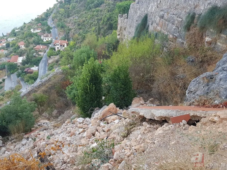 Alanya Kalesi'nde skandal görüntüler! Tarihi surları delip atık suyu boşaltmış 10