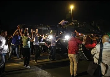 Türkiye yine dimdik
