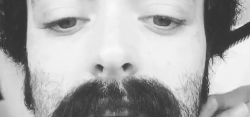 Ezgi Mola erkek oldu, sosyal medya sallandı