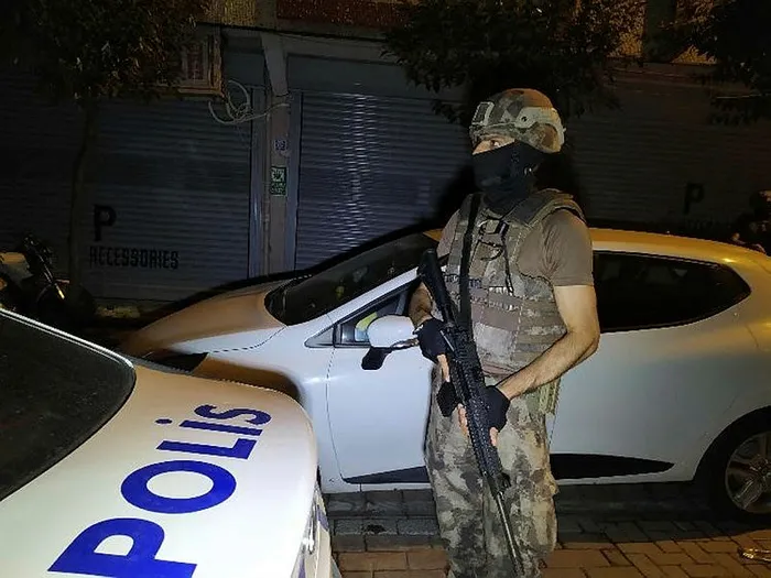 İstanbul’da sanal bahis çetesine baskın: 36 gözaltı - 3