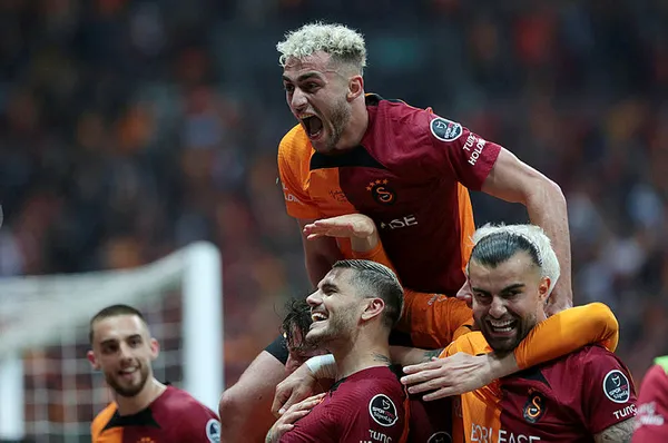 aslanlar-gibi-sampiyon-derbide-cok-rahat-galatasaray-3-0-fenerbahce-mac-sonucu-1685901736111.jpg Aslan'lar gibi! Şampiyon derbide çok rahat! Galatasaray 3-0 Fenerbahçe (MAÇ SONUCU) - 4