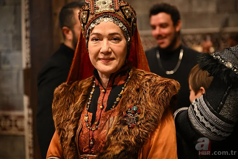 Malhun Hatun kimdir? Kuruluş Orhan'da Bennu Yıldırımlar kaç yaşında, aslen nereli? İşte hayatı 6