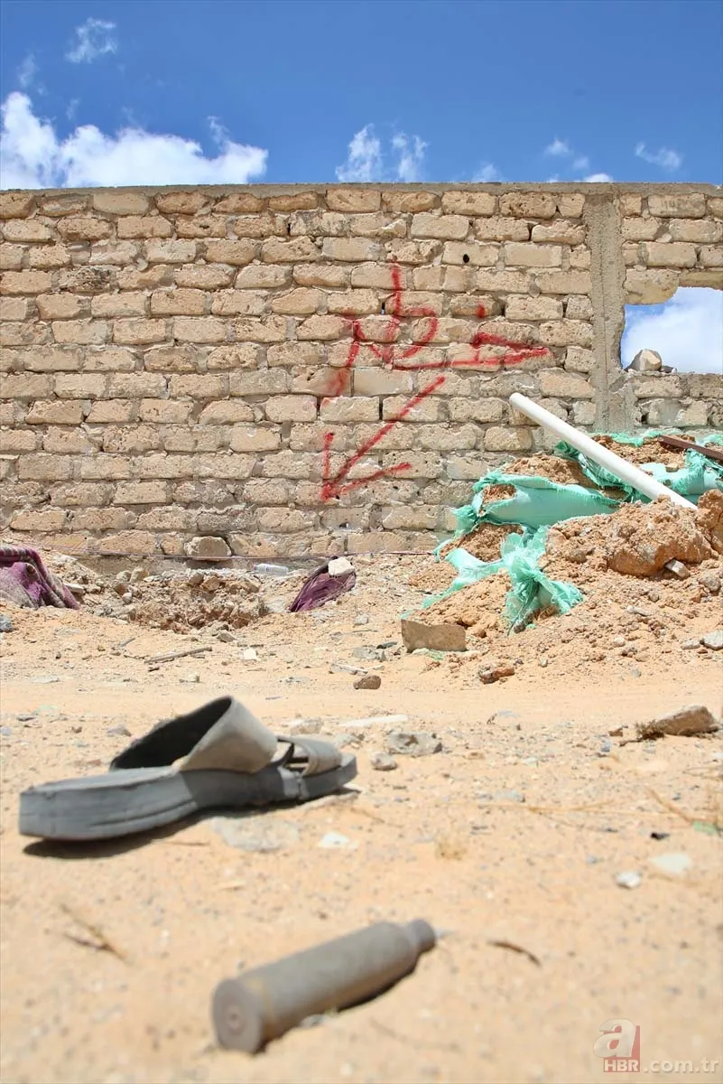 Türk kuvvetleri Libya'da Hafter milislerinin tuzakladığı patlayıcıları temizledi! O anlar böyle görüntülendi... 4