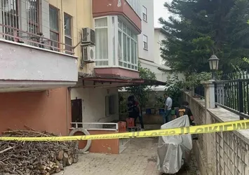 Alanya'da evinin önünde ölü bulundu