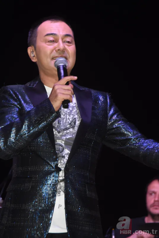 Ünlü şarkıcı Serdar Ortaç’tan bomba aşk itirafı! Gözde oyuncuya kalbini kaptırmış: Onun için şarkı bile yazdım 17