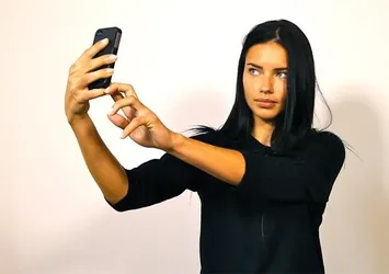 TDK dergisinde 'selfie' için öneri: Görçek