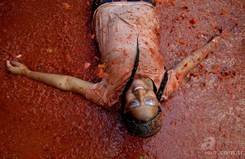 20 bin kişi 130 ton domates: La Tomatina! "Sanki yeniden doğuyoruz" 9