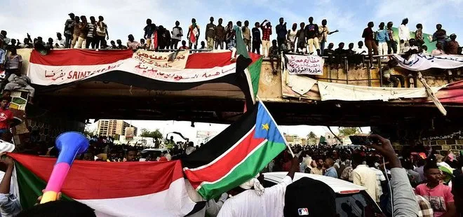 Sudan ordusundan göstericilere müdahale