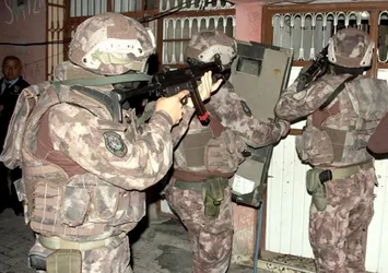 Kanlı eylem planlayan DEAŞ'lılar yakalandı