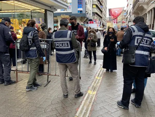 samsunda-vaka-sayisinin-neden-rekor-kirdigi-anlasildi-1616153160050.jpg Samsun'da vaka sayısının neden rekor kırdığı anlaşıldı! - 1