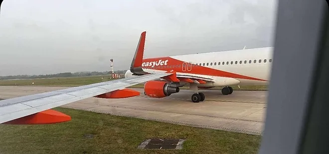 EasyJet’e ait iki uçak taksi sırasında çarpıştı