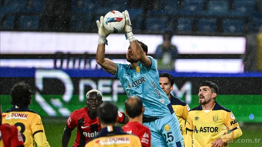 Futbol sahalarında yeni dönem başlıyor: 2026 Dünya Kupası öncesi kurallar açıklandı 10