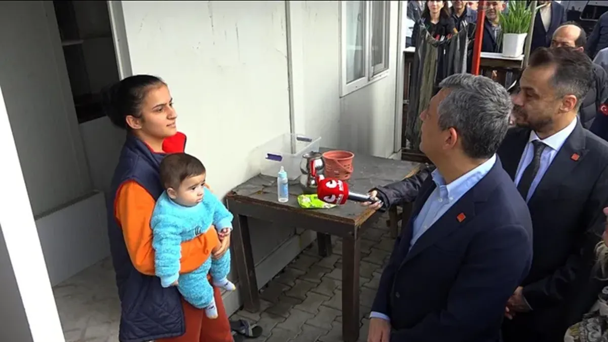 CHP'nin depremzede aile üzerinden algısı çöktü! 'Mağduruz' dedi üzerlerine kayıtlı 3 araç çıktı