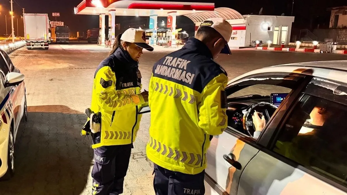 Bolvadin'de jandarmadan trafik denetimi